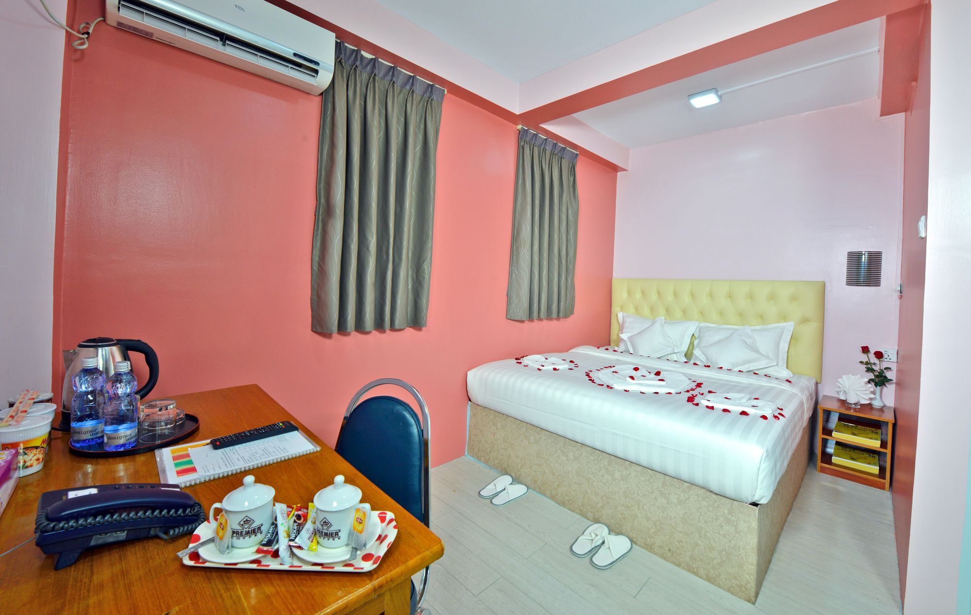 Okkala Hotel Yangon Luaran gambar