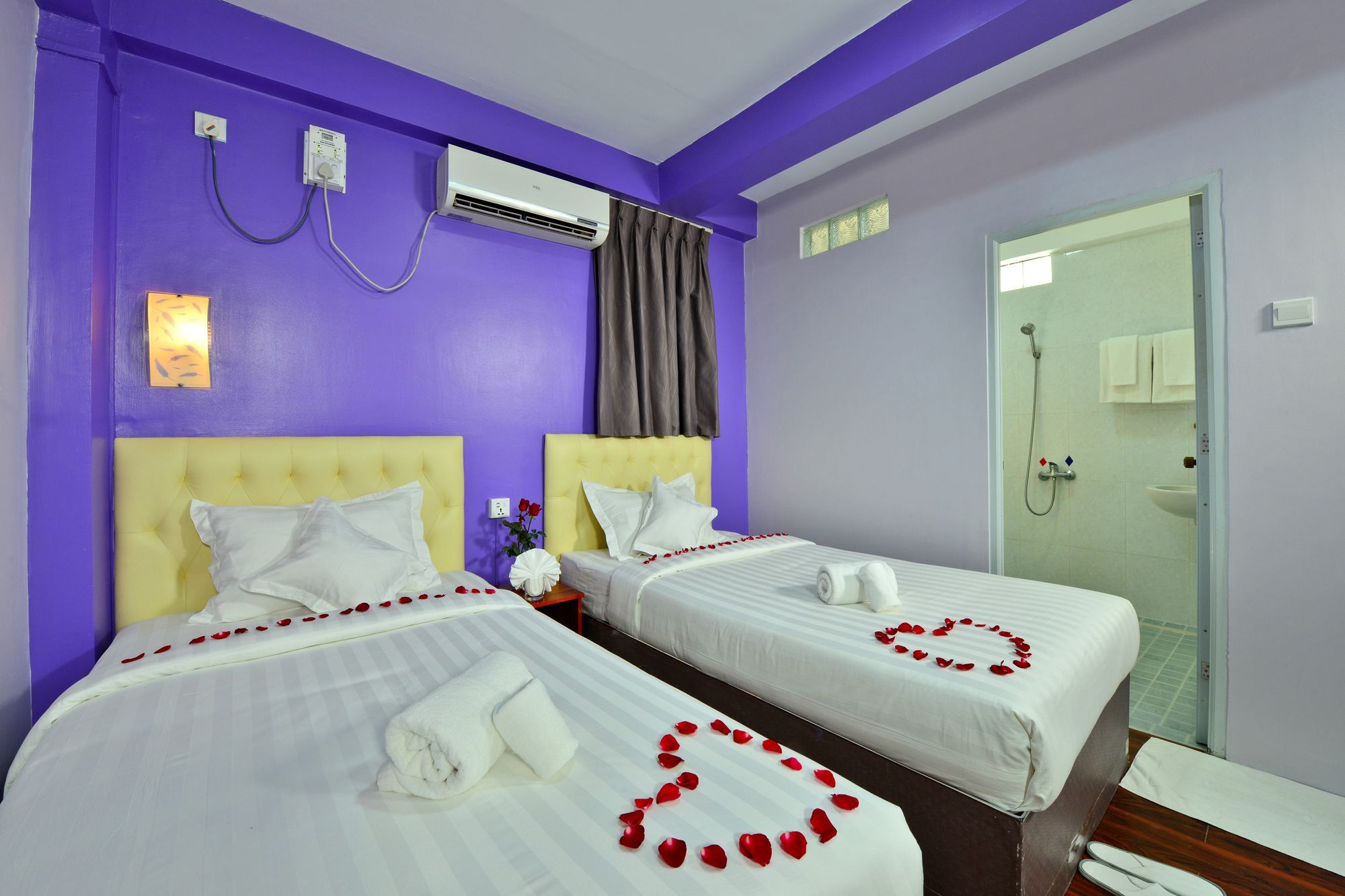 Okkala Hotel Yangon Luaran gambar